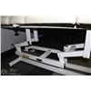Image 2 : LEMI HYDRAULIC ADJUSTABLE PROFESSIONAL BED