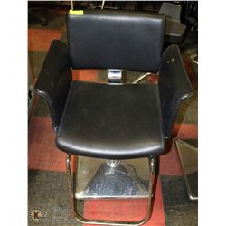 HYDRAULIC CUTTING/SALON CHAIR