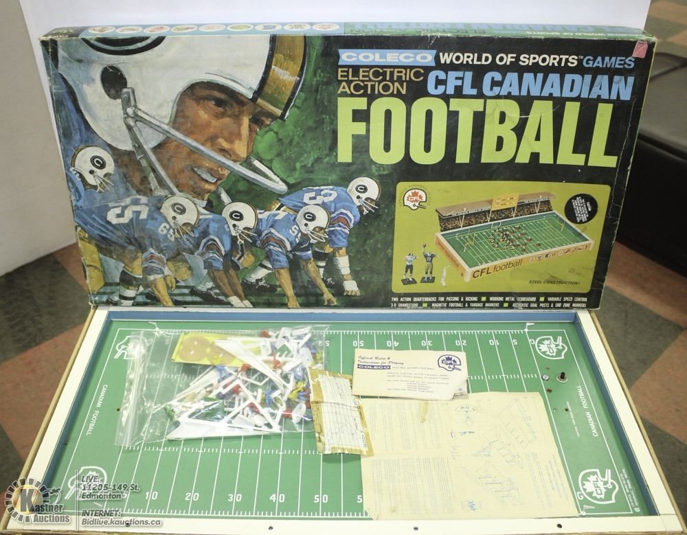 VINTAGE 1970 COLECO CFL FOOTBALL GAME.