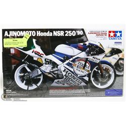 AJINOMOTO HONDA NSR 250 '90 MODEL KIT 1/12 SCALE
