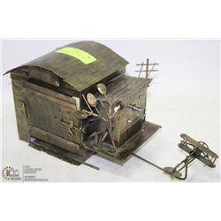 PLANE & HANGER MUSIC BOX - PLANE FLIES IN