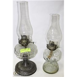 PAIR OF VINTAGE OIL LAMPS