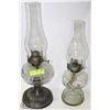 Image 1 : PAIR OF VINTAGE OIL LAMPS