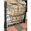 Image 1 : QUEEN SIZE METAL BED FRAME