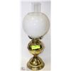 Image 1 : BRASS OIL LAMP