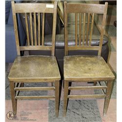 PAIR OF VINTAGE WOOD CHAIRS