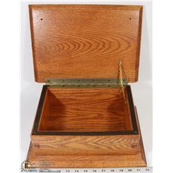 WOODEN BOX 14" X 10" X 5"