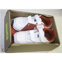 CHILDRENS PUMA RUNNING SHOES,SIZE 9 ,RED,WHITE ,