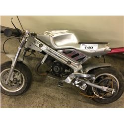 GREY GAS POWERED MINI BIKE, CONDITION UNKNOWN