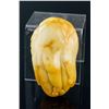 Image 2 : Chinese Yellow Hardstone Buddha's Hand Toggle