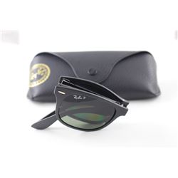 PAIR OF RAY-BAN SUNGLASSES WITH CASE