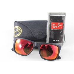 PAIR OF RAY-BAN SUNGLASSES WITH CASE