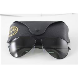 PAIR OF RAY-BAN SUNGLASSES WITH CASE