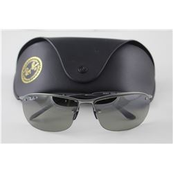 PAIR OF RAY-BAN SUNGLASSES WITH CASE