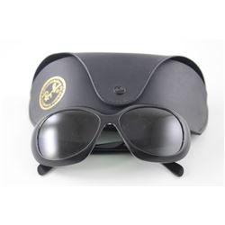 PAIR OF RAY-BAN SUNGLASSES WITH CASE