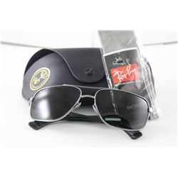 PAIR OF RAY-BAN SUNGLASSES WITH CASE