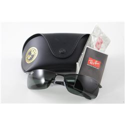 PAIR OF RAY-BAN SUNGLASSES WITH CASE