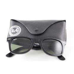 PAIR OF RAY-BAN SUNGLASSES WITH CASE