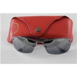 PAIR OF RAY-BAN SUNGLASSES WITH CASE