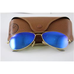 PAIR OF RAY-BAN SUNGLASSES WITH CASE