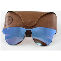 PAIR OF RAY-BAN SUNGLASSES WITH CASE