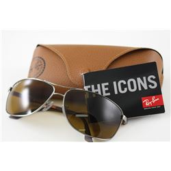 PAIR OF RAY-BAN SUNGLASSES WITH CASE