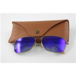 PAIR OF RAY-BAN SUNGLASSES WITH CASE