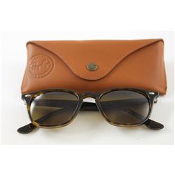 PAIR OF RAY-BAN SUNGLASSES WITH CASE