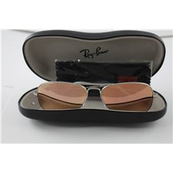 PAIR OF RAY-BAN SUNGLASSES WITH CASE