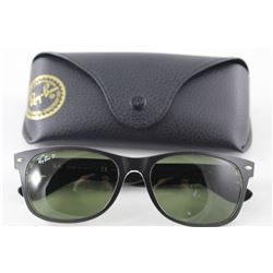 PAIR OF RAY-BAN SUNGLASSES WITH CASE