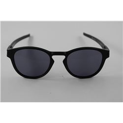PAIR OF OAKLEY SUNGLASSES - NO CASE