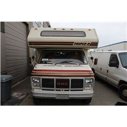 1985 CHEVY VANDURA MOTOR HOME - WHITE - 133,885 KMS - GASOLINE - VIN#2GDGG31M8F4512464