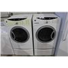 Image 1 : GE FRONT LOAD WASHER AND DRYER SET ON PEDESTALS