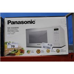 PANASONIC 1100WATT MICROWAVE