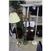 Image 1 : LOT OF 3 FLOOR LAMPS AND 2 TABLE LAMPS