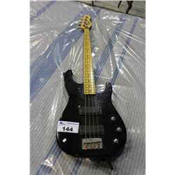 PEAVEY BASS GUITAR