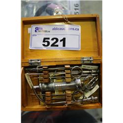 VINTAGE SYRINGE/MEDICAL KIT
