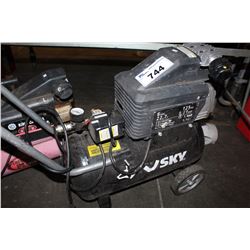 COMPRESSOR