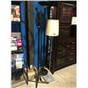 Image 1 : 2 FLOOR LAMPS & 1 BLACK METAL COAT TREE