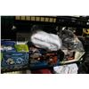 Image 2 : SHELF INCLUDING ROBES, TOWELS, RC CARS AND MORE