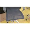Image 2 : Modern Dark Gray Mesh Swivel Office Chair, Seat 19" Wide