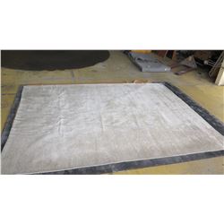 Area Rug: Ivory/Beige, Approx. 9' X 11'7