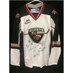VANCOUVER GIANTS AUTOGRAPHED HOCKEY JERSEY (12 AUTOGRAPHS)