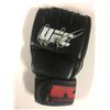 Image 3 : RANDY COUTURE AUTOGRAPHED UFC GLOVE W/ COA