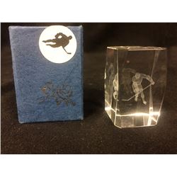 3D HOCKEY PLAYER CRYSTAL (2" X 1")