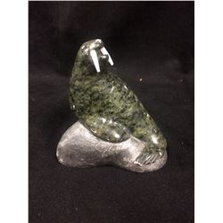 GRANITE STATUE FIGURE "WALRUS" BY LEO PATRICK 1990 (4" X 2")