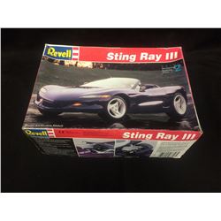 REVELL STING RAY III MODEL KIT (IN BOX)