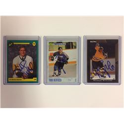 AUTOGRAPHED HOCKEY CARD LOT (NASLUND, BERTUZZI)