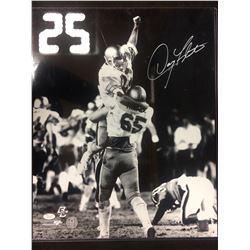 DOUG FLUTIE AUTOGRAPHED 16" X 20" BLACK & WHITE PHOTO (BOSTON COLLAGE)