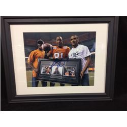 GEROY SIMON AUTOGRAPHED 15" X 12" FRAMED PHOTO (BC LIONS)